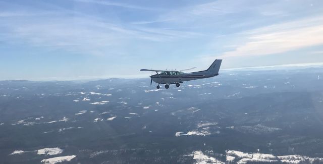 Cessna Skyhawk (N5296K)