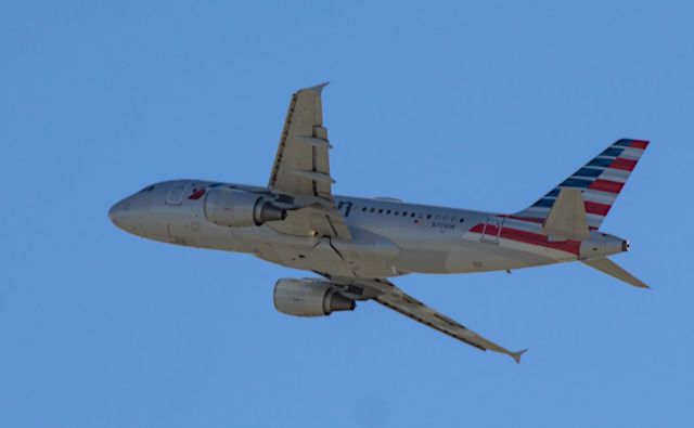Airbus A319 (N701UW) - Sat 4/9/2022 5:20:09 PM