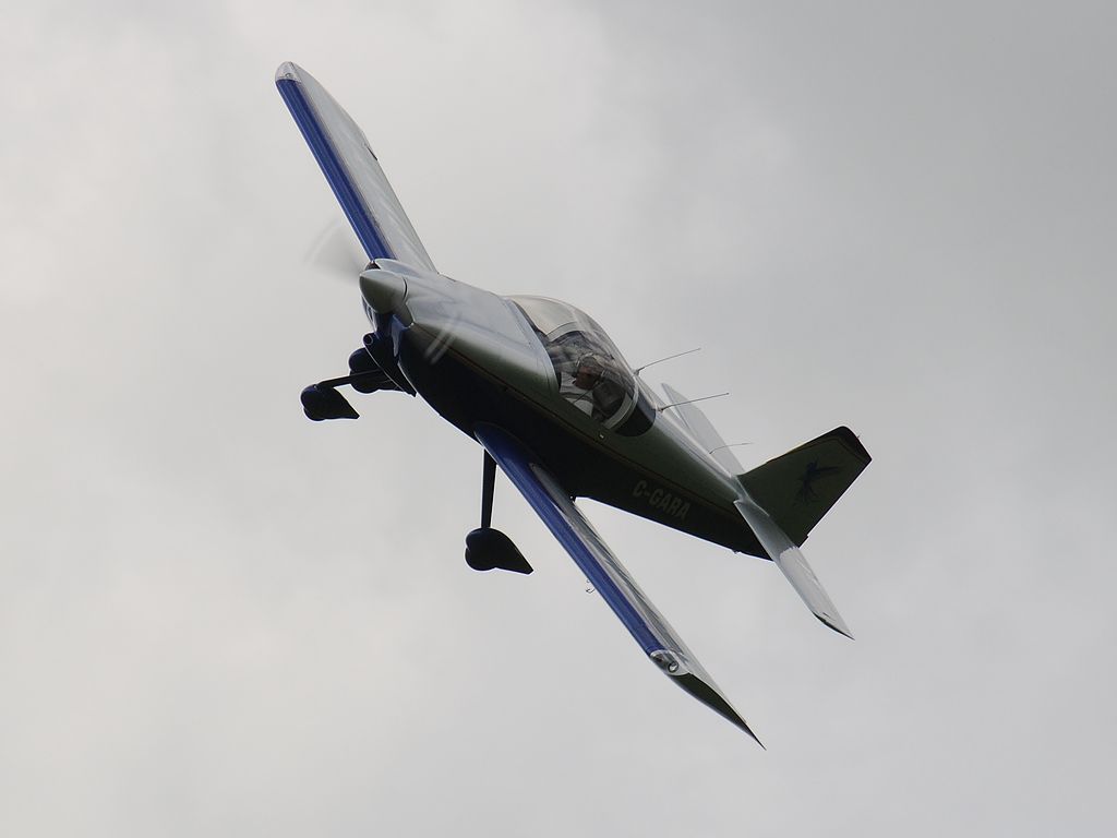 Vans RV-6 (C-GARA)