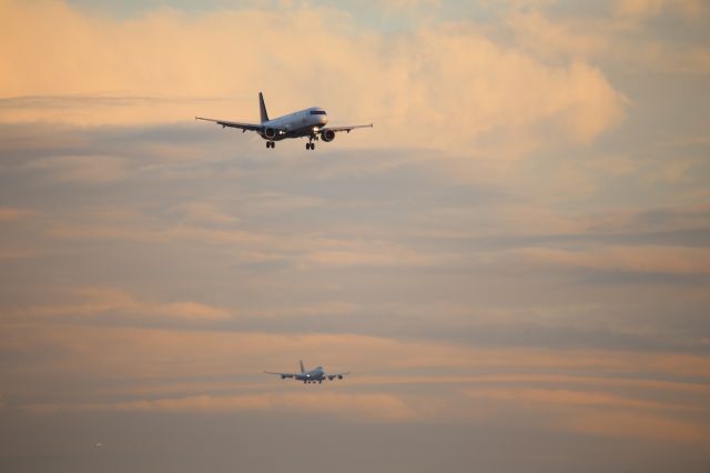 Airbus A321 (C-GIUE)