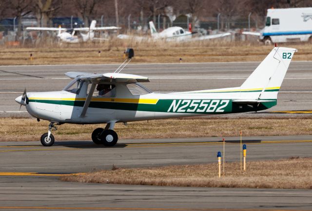 Cessna 152 (N25582)