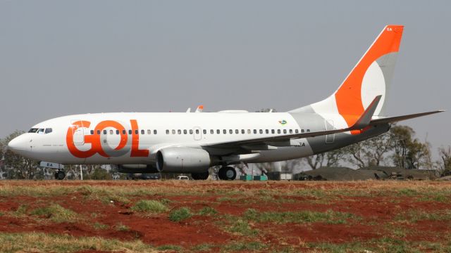 Boeing 737-700 (PR-GEA)