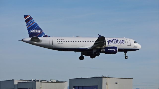 Airbus A320 (N784JB) - JBU6416 from KPDX on final to Rwy 16R on 1/15/14. (cn 4578).  The aircraft will undergo maintenance at ATS.