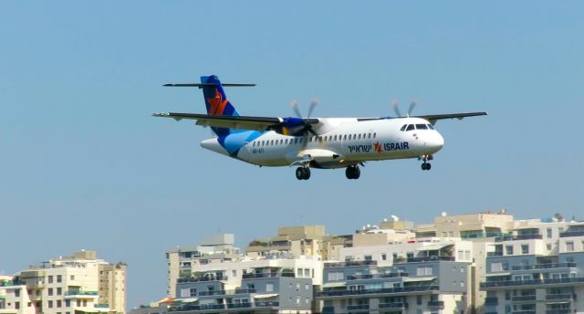 Aerospatiale ATR-42-300 (4X-ATI) - On final approach to Tel Aviv's Sde Dov Airport. Feb 19 2016