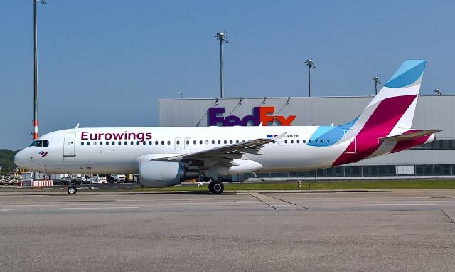 Airbus A320 (D-ABZE)