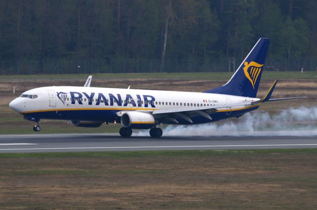 Boeing 737-800 (EI-DWO)