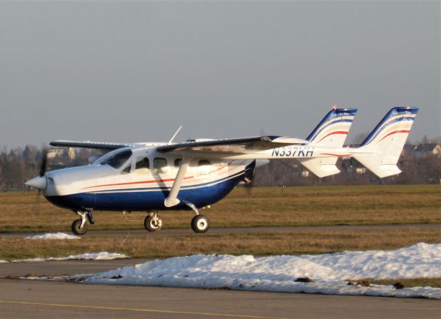 Cessna T337G Pressurized Skymaster (N337KH)