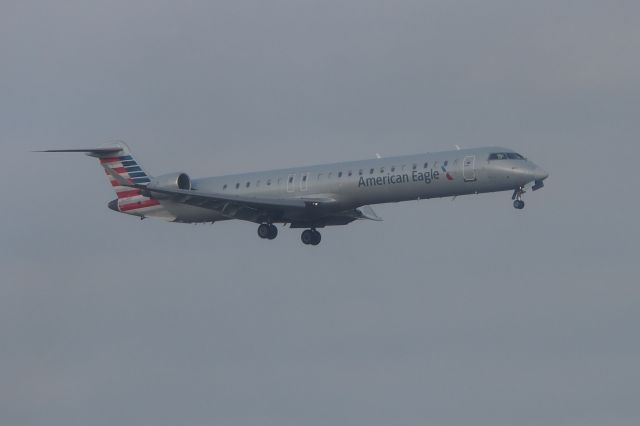 Canadair Regional Jet CRJ-200 (N944LR)