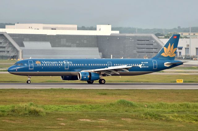 Airbus A321 (VN-A335)