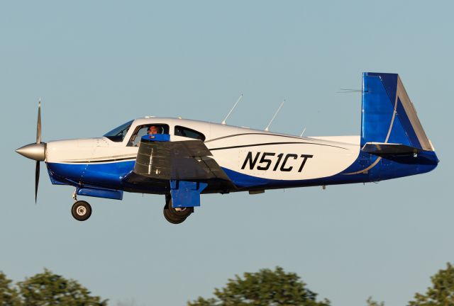 Mooney M-20 (N51CT)