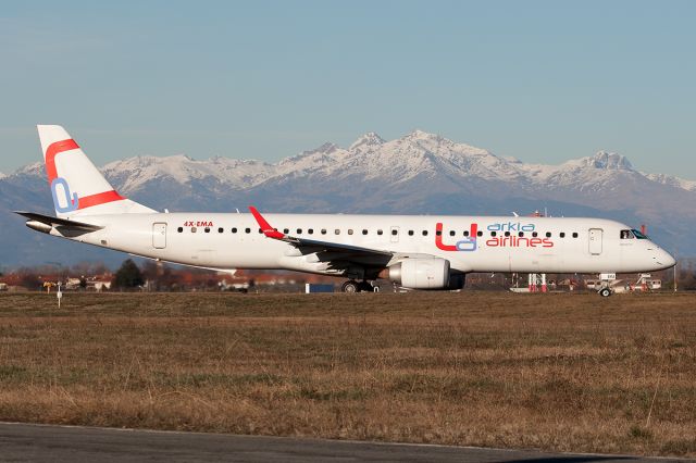 Embraer ERJ-190 (4X-EMA)