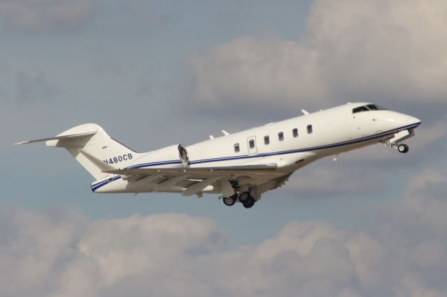 Canadair Challenger 350 (N480CB) - 05NOV23 