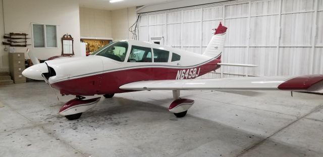 Piper Cherokee (N6458J)