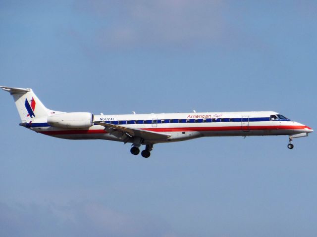 Embraer ERJ-145 (N602AE) - American Eagle/Envoy Air (AA/MQ) N602AE ERJ-145 LR [cn048]br /Dallas Fort Worth (DFW). American Eagle/Envoy Air flight AA2972/MQ2972 from Greenville-Spartanburg (GSP). This white livery was replaced by a new silver livery in 2013 following the American Airlines merger with US Airways.br /Taken from Founders Plaza Observation Area, North Airfield Drivebr /2014 02 16  a rel=nofollow href=http://alphayankee.smugmug.com/Airlines-and-Airliners-Portfolio/Airlines/AmericasAirlines/American-Eagle-AAAXCPENEVMQOHOOYVYXZWhttps://alphayankee.smugmug.com/Airlines-and-Airliners-Portfolio/Airlines/AmericasAirlines/American-Eagle-AAAXCPENEVMQOHOOYVYXZW/a