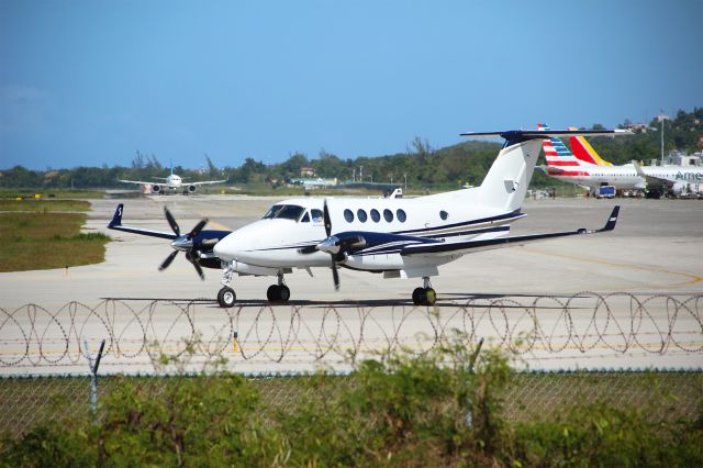 Beechcraft Super King Air 200 (N250JS)