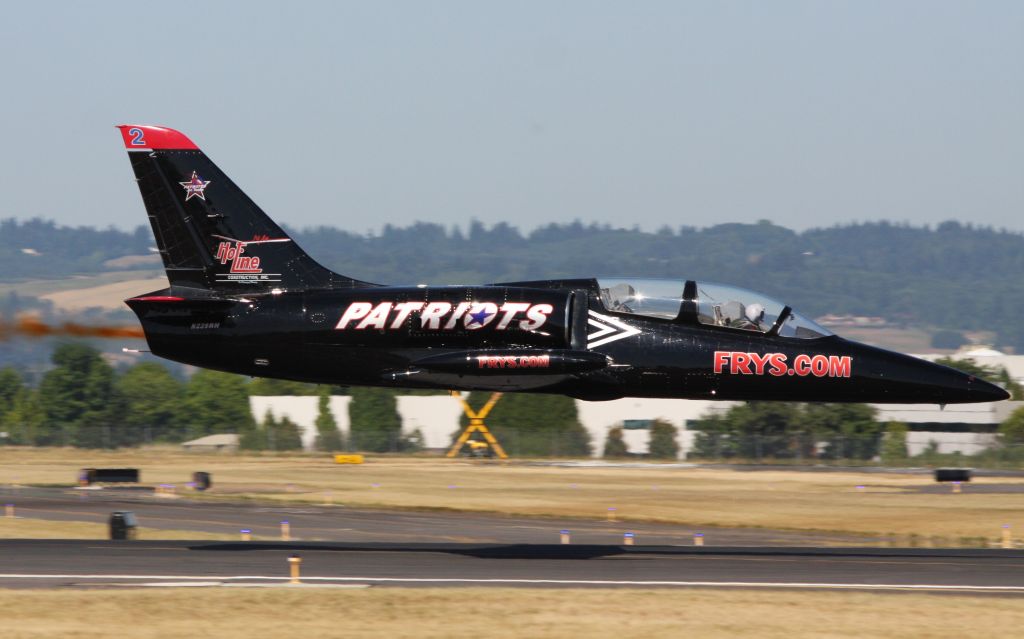 Aero L-39 Albatros (N239RH) - Patriots Jet #2 flying loooow at the 2011 Oregon Airshow