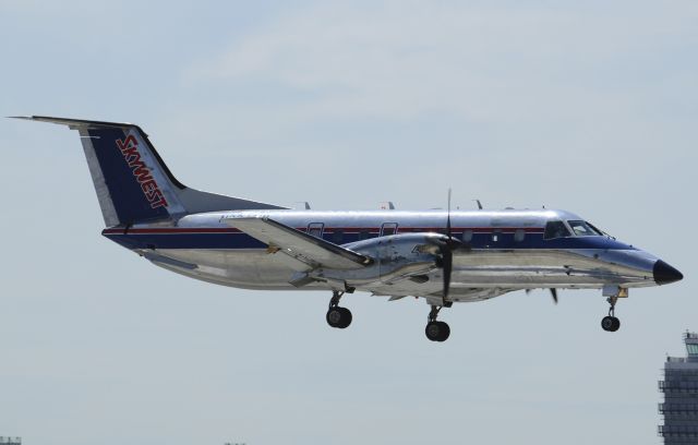 Embraer EMB-120 Brasilia (N224SW)