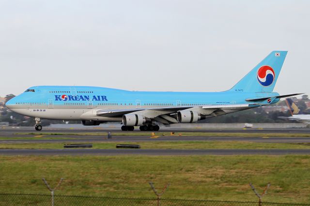 Boeing 747-400 (HL7472)