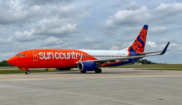 Boeing 737-800 (N830SY) - Charter in from Louisville.  5/2/21.