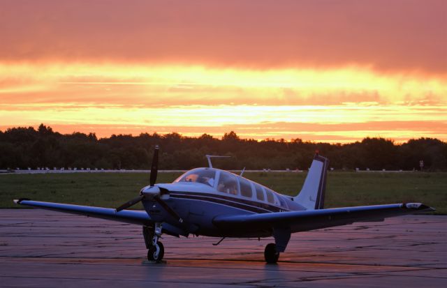 Beechcraft Bonanza (36) (N1179T)