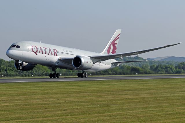 Boeing 787-8 (A7-BCK) - QTR22 just rotating at the start of the flight back to Doha.  The perimeter path alongside 23L gives great views of departing aircraft at Manchester.