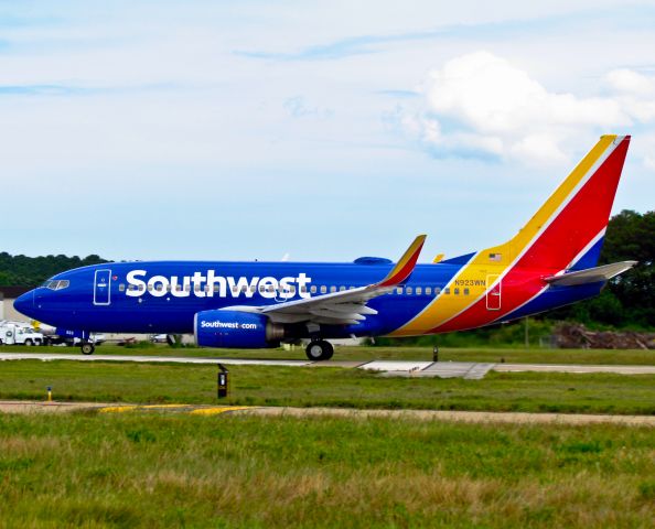 Boeing 737-700 (N923WN)