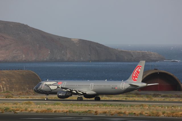 Airbus A321 (OE-LET)