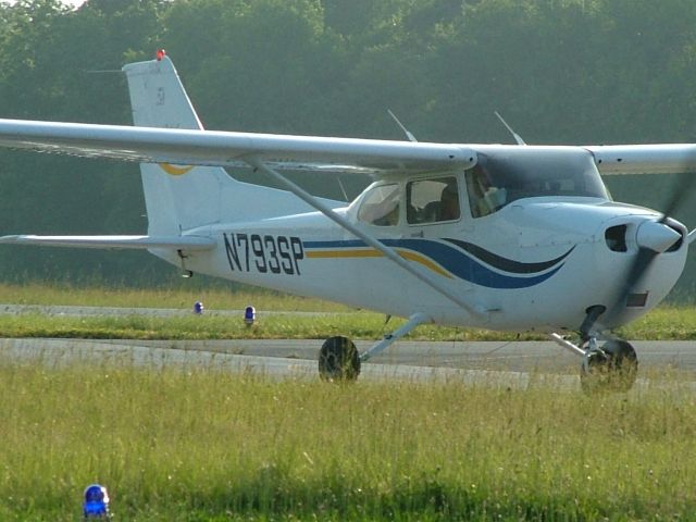 Cessna Skyhawk (N793SP)