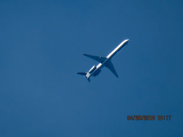 McDonnell Douglas MD-83 (N9624T)