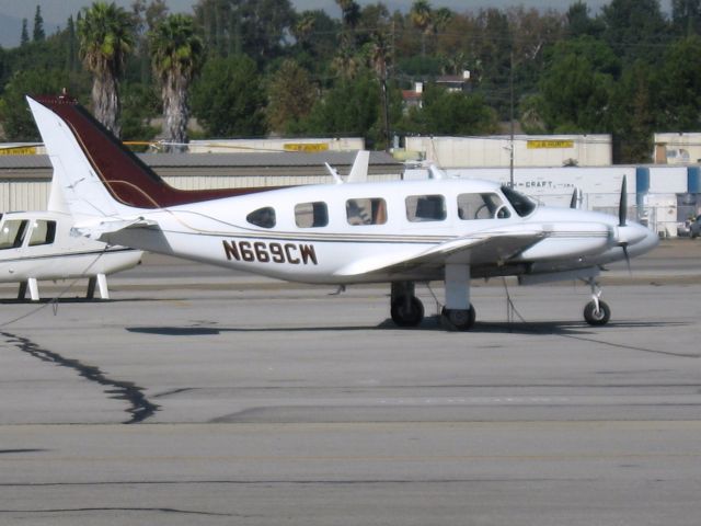 Piper Navajo (N669CW) - Parked at Fullerton