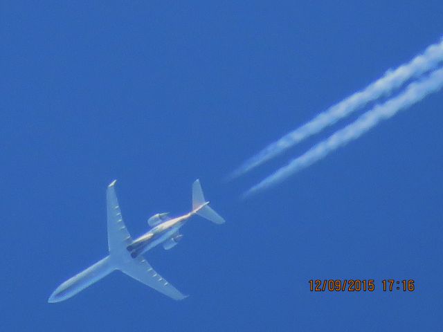 Canadair Regional Jet CRJ-700 (N525AE)