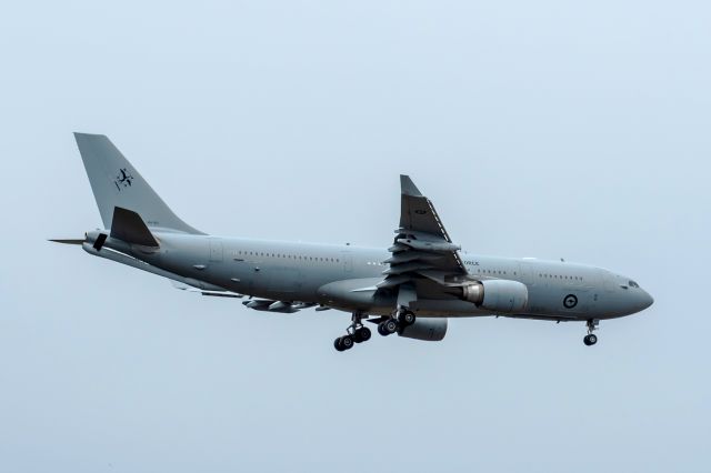 Airbus A330-200 (A39003) - Airbus A330-203 MRTT cn 969, KC-30A. RAAF A39-003 33 Sqn, final runway 21 YPPH 21 October 2023