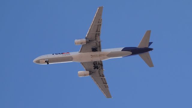 Boeing 757-200 (N969FD)