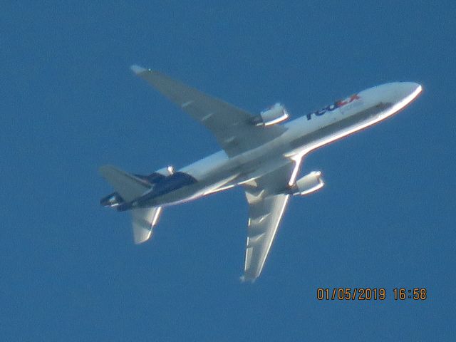 Boeing MD-11 (N613FE)