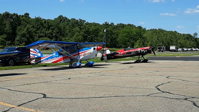 CHAMPION Decathlon (N321RJ) - The Decathlon of RJ Gritter on the performer area along with Rob Holland's MXS-RH (N530RH)