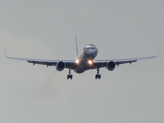 Boeing 757-200 (N679AN)