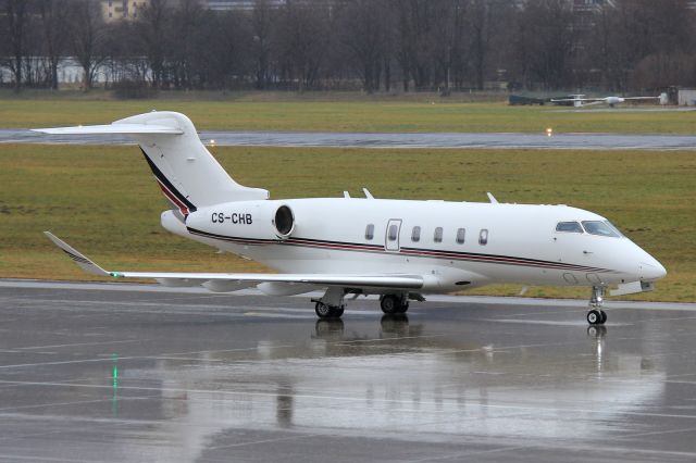 Canadair Challenger 350 (CS-CHB)