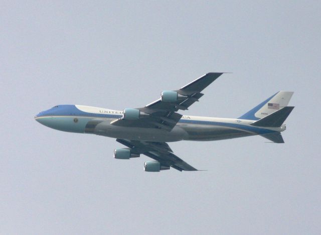 — — - Air Force One