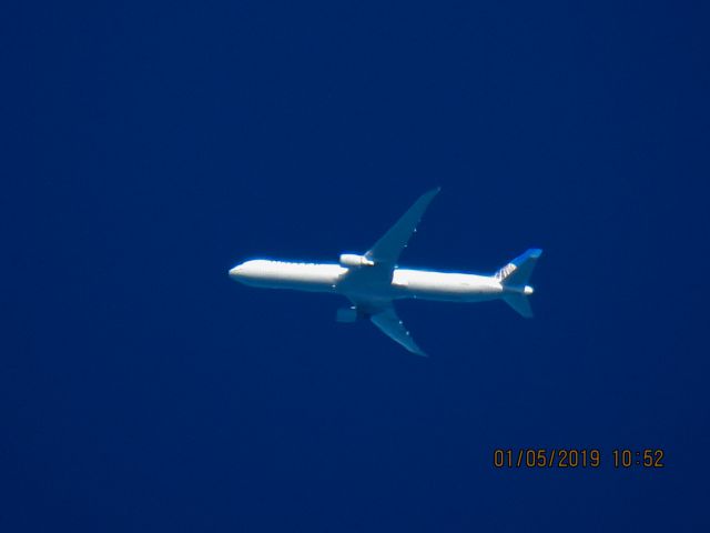 BOEING 767-400 (N78060)