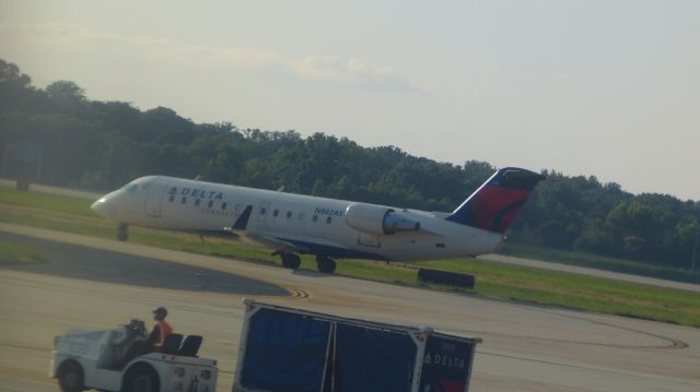 Canadair Regional Jet CRJ-200 (N882AS) - Del to Atlantic Southeast Airlines in 2001br /Del to Expressjet in 2011