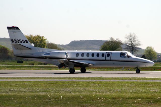 Cessna Citation V (N395QS) - Seen here on 9-May-07, reregistered C-GKZL 18-Jul-12.