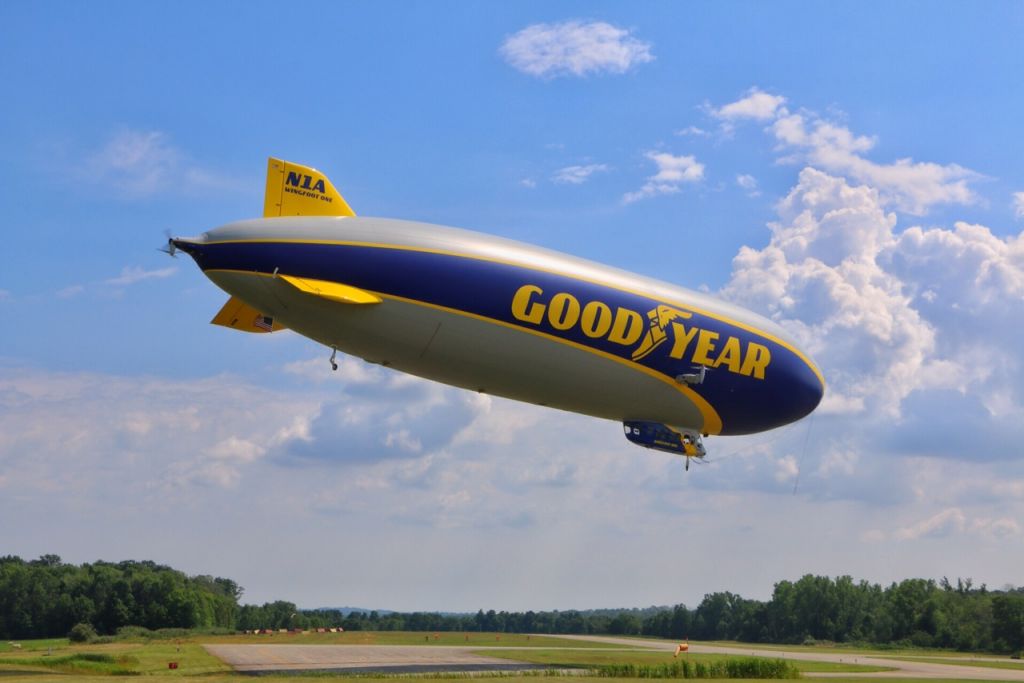 Unknown/Generic Airship (N1A) - Goodyears first Zeppelin NT (LZN07-101) "Wingfoot One" is seen on short final for a touch and go at Medina Municipal Airport. The airship, now based in Pompano Beach, Florida was in Northeast Ohio for pilot training and crew certification.