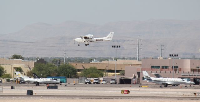 Cessna Skyhawk (N61805)