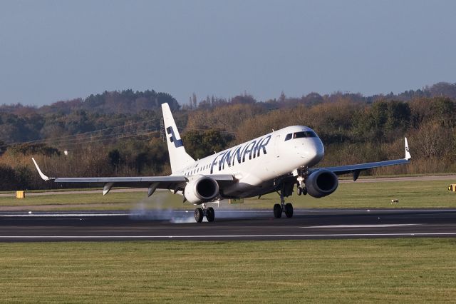 Embraer ERJ-190 (OH-LKH) - FIN933 touching down on 05R after the flight from Helsinki