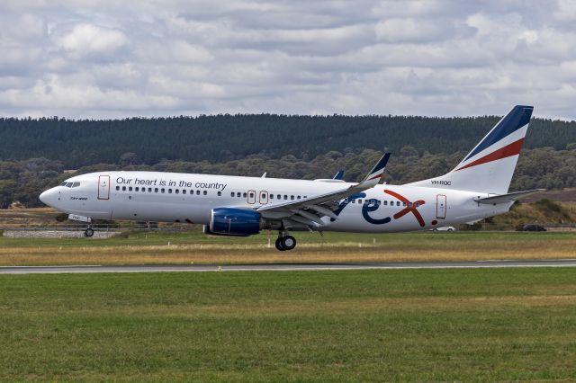 Boeing 737-800 (VH-RQC) - Rex Airlines (VH-RQC) Boeing 737-8FE(WL) landing at Canberra Airport