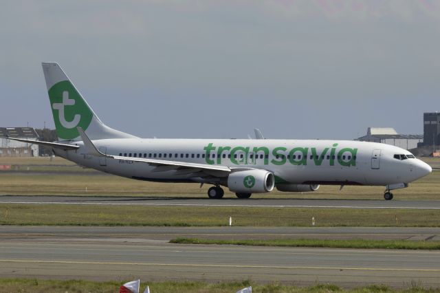 Boeing 737-700 (PH-HZX) - Runway 04L