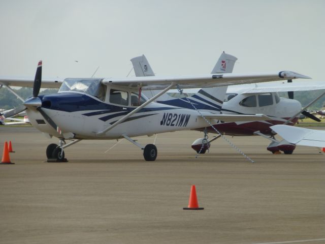 Cessna Skylane (N821WW)