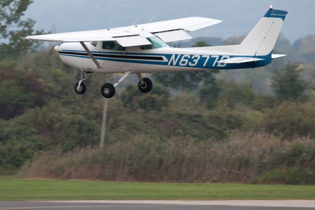 Cessna 152 (N6377B) - Landing RW26. The flight training and charter fleet at Arrow Aviation, phone (203) 778 1150.