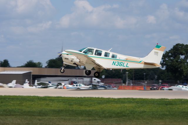 Beechcraft Bonanza (36) (N36LL)