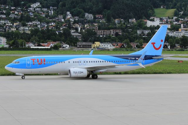 Boeing 737-800 (G-TAWV)